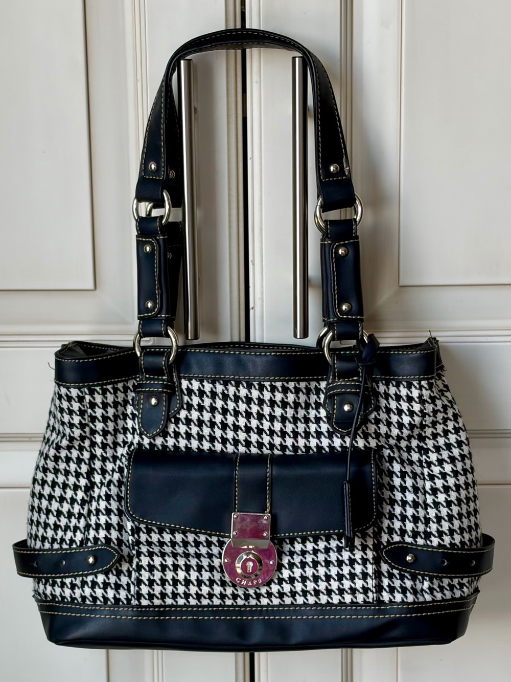Chaps Black and White Houndstooth Tote.  Medium sized.  Shoulder/hand bag.